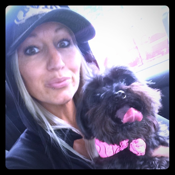 Meet your Posher, Rhonna - Picture 1 of 1